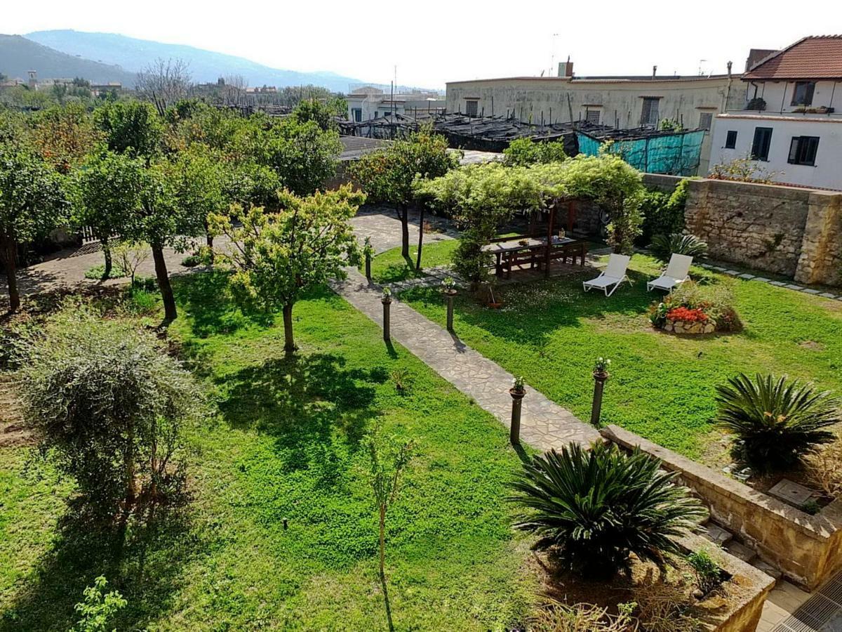מטה B&B Villa Elisa מראה חיצוני תמונה