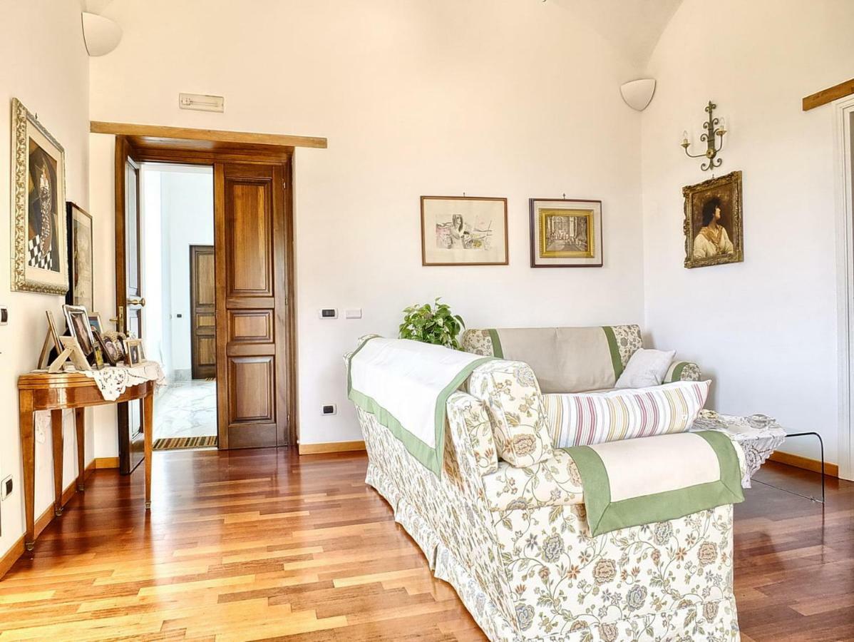 מטה B&B Villa Elisa מראה חיצוני תמונה